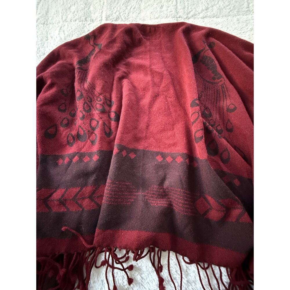 Senor Tyrone Pashmina Shawl with Fringe Red & Black Peacocks - Picture 5 of 5